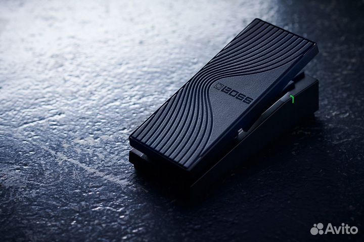 Педаль Boss EV-1-WL