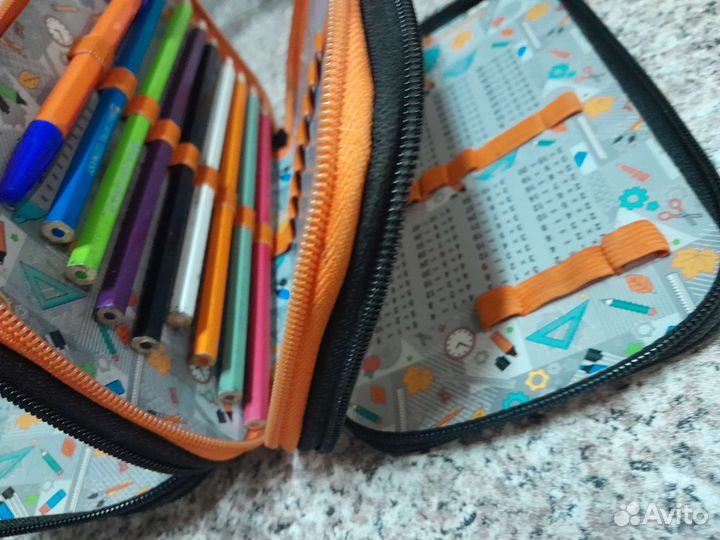 Пенал школьный