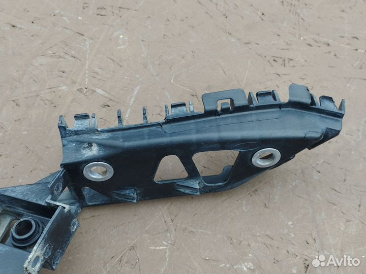 Кронштейн фары правой поло седан 2015-2020 г