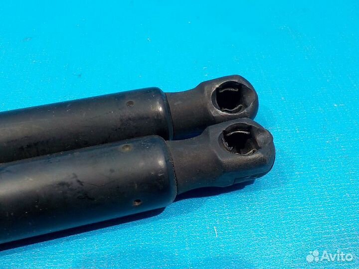 Амортизатор двери багажника (комплект) KIA Ceed (E