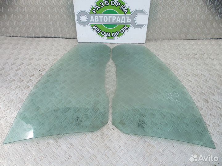 Стекло двери передней правой Ford Focus 2