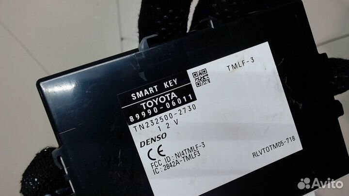 Блок управления бесключевого доступа Toyota Camry