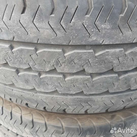 Pirelli Chrono 235/65 R16