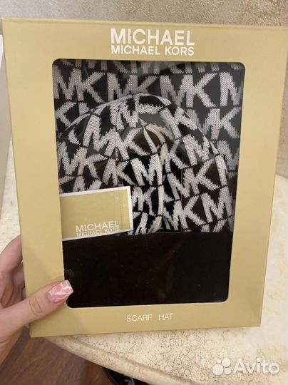 Комплект шапка и шарф женский