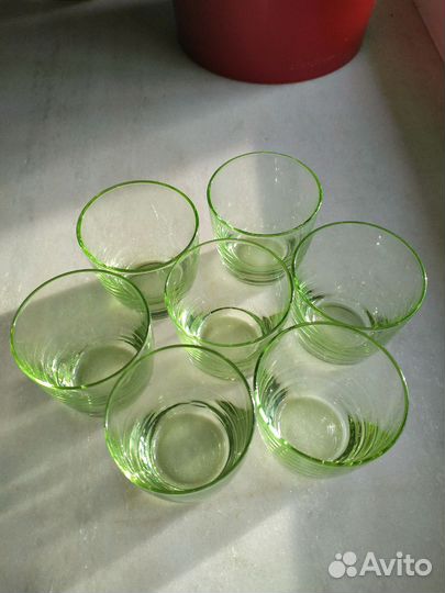 Рюмки зелёное стекло СССР 7шт