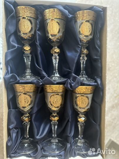 Рюмки на ножке