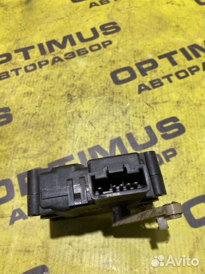 Моторедуктор Mazda 3 BK