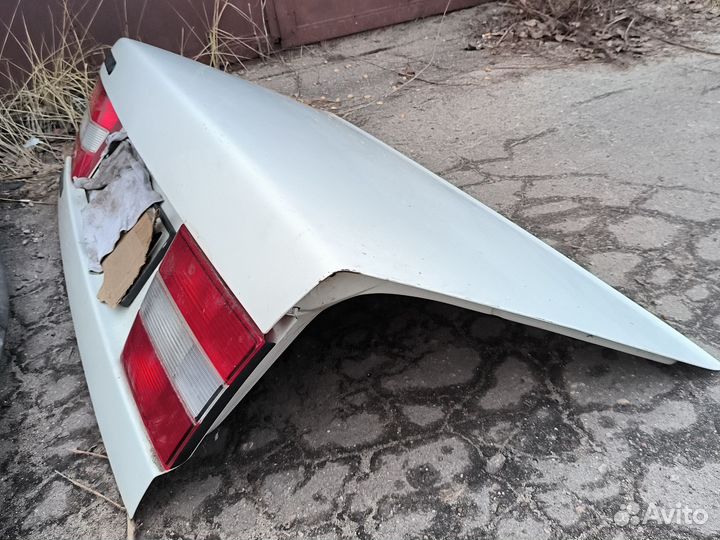 Крышка багажника Вольво 940 960