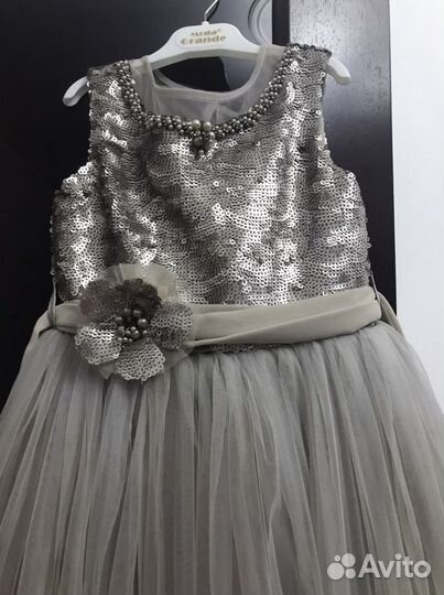 Нарядное платье для девочки