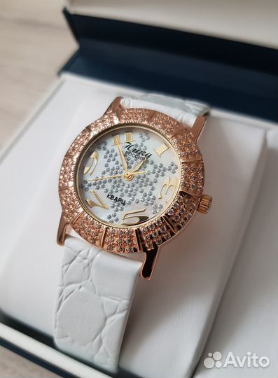 Золотые часы Ника