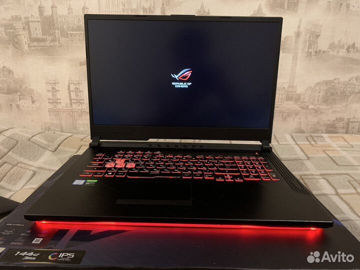 Игровой 17,3” asus ROG gl731gu-ev216