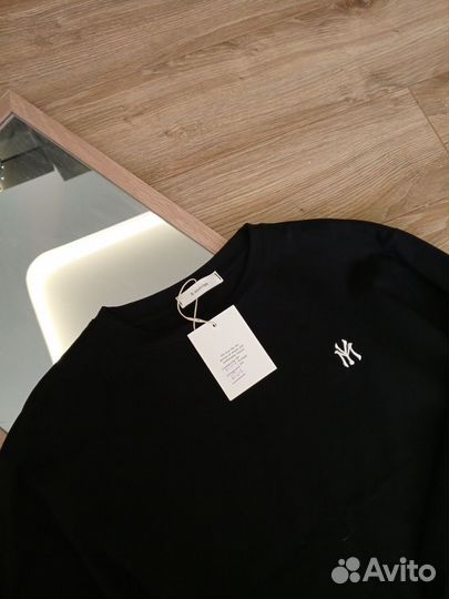 Кофта женская