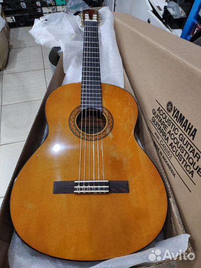 Гитара yamaha C40