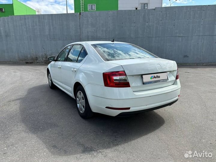 Skoda Octavia 1.6 AT, 2019, 174 000 км