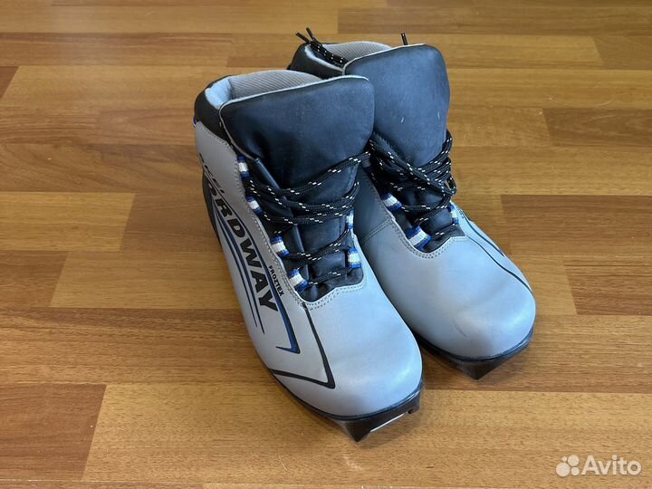 Продам Лыжные ботинки nordway