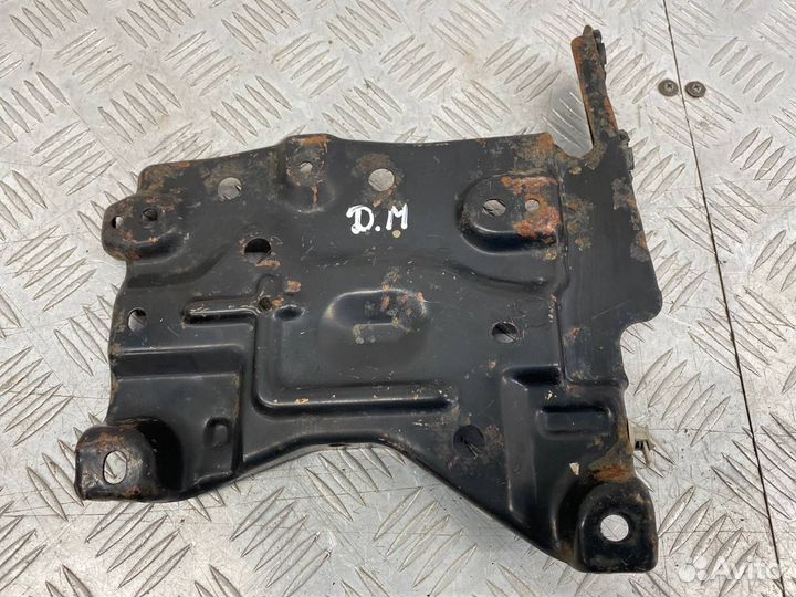 Б/У Площадка под аккумулятор (крепление акб)