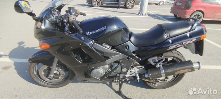 Кавасаки ZZR 400-2