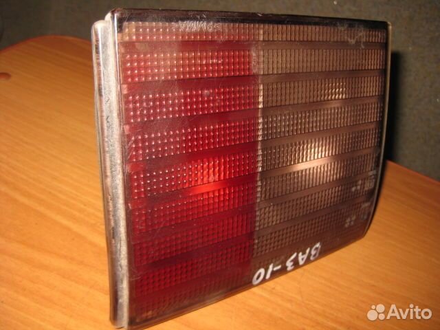 Фонарь задний внутренний левый Лада 2110