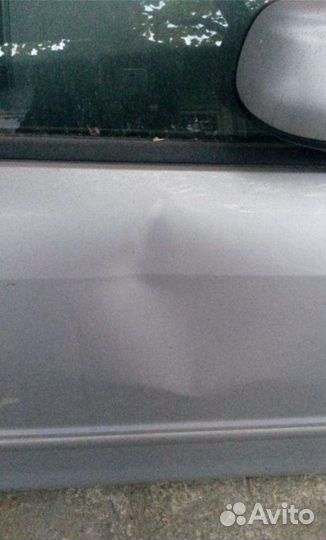 Передняя правая дверь Мазда Фамилия