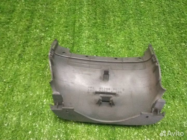 Кожух рулевой колонки Toyota Rav4 30 ACA3# 2azfe