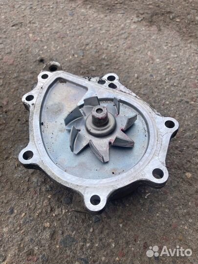 Насос водяной Toyota RAV4 2.2 Diesel
