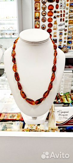 Красивые янтарные бусы