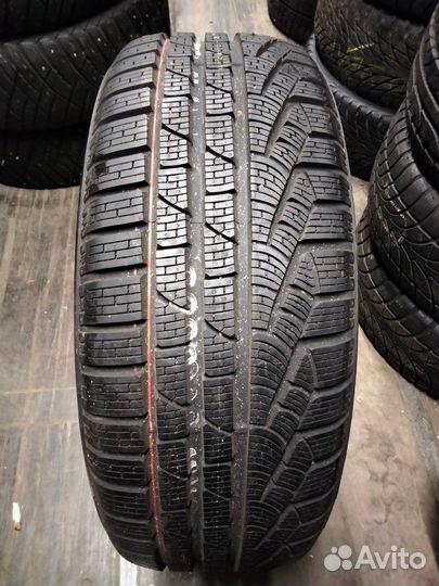 Pirelli Winter Sottozero II 225/55 R17 104C