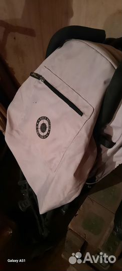 Прогулочная коляска