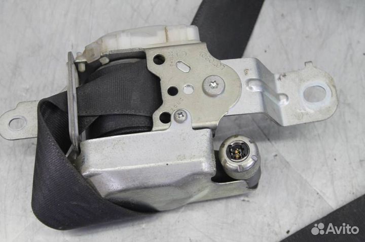 Ремень безопасности передний правый Nissan Pathf