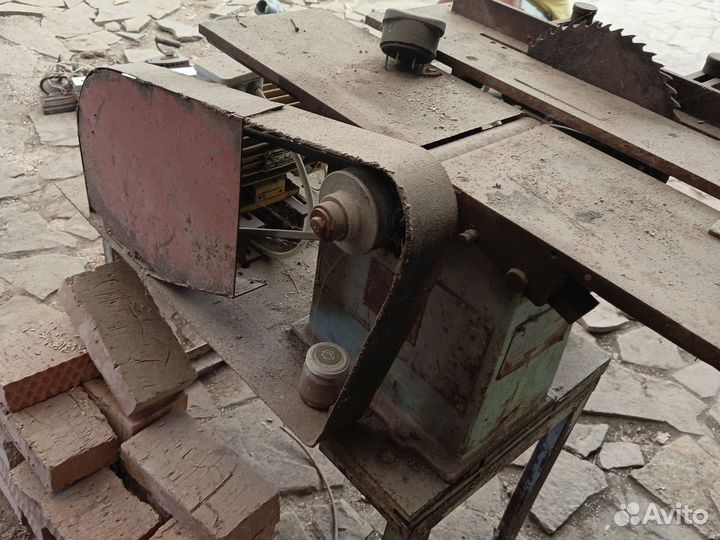 Циркулярная пила станок