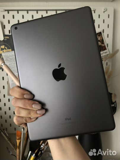 iPad 2019 10.2 128 гб (7 поколение) Apple Pencil 1