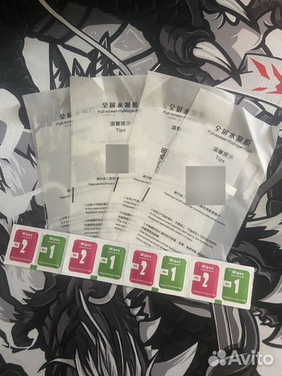 Чехлы и пленки на iPhone XR