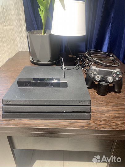 Sony playstation 4 PS4 pro 1tb