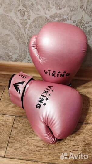 Боксерские перчатки