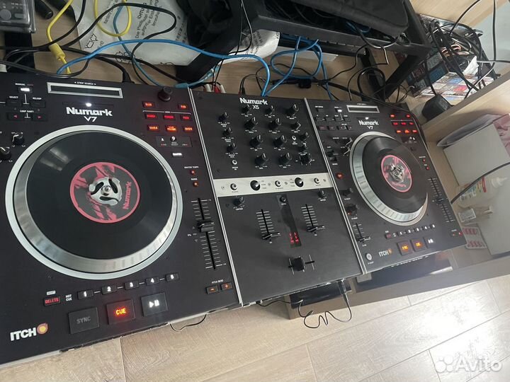 Dj контроллер numark v7