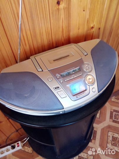 Магнитофон кассетный