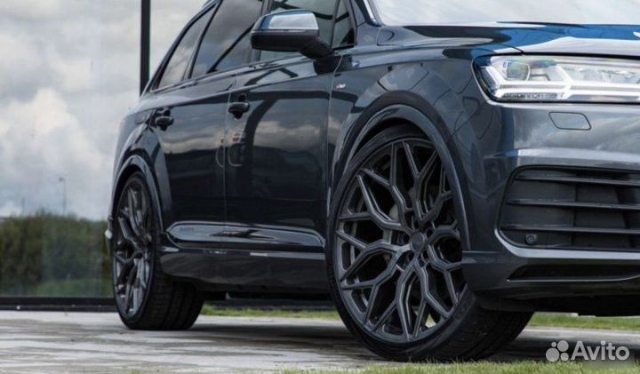 Кованые диски в стиле Vossen для Audi Q7 R23