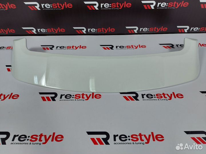 Спойлер Наверх Mitsubishi Outlander 12-19г Белый К