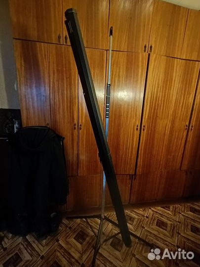 Экран для проектора на штативе