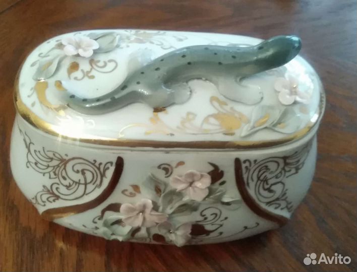 Шкатулка для украшений фарфор