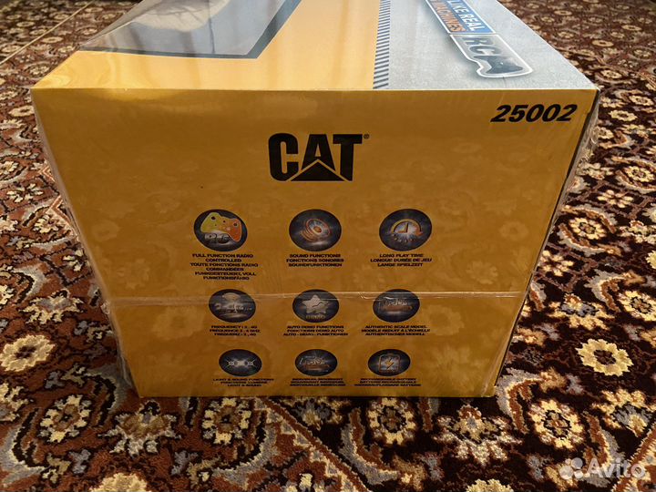 Kyosho Cat Track-Type Tractor