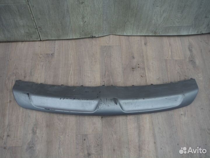 Накладка переднего бампера hyundai Santa Fe 2017