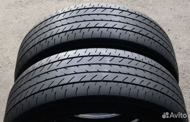 Yokohama BluEarth E51B 225/60 R18