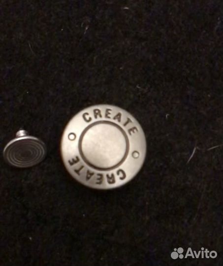 Кнопки фирменные для одежды