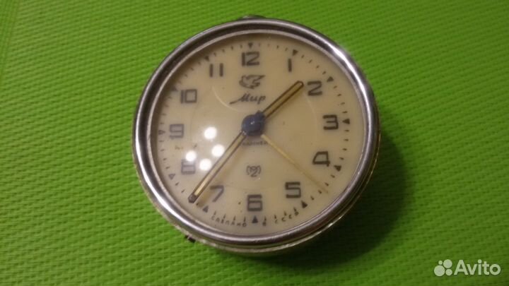 Будильник механический Мир с голубем 57 г