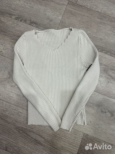 Свитер женский