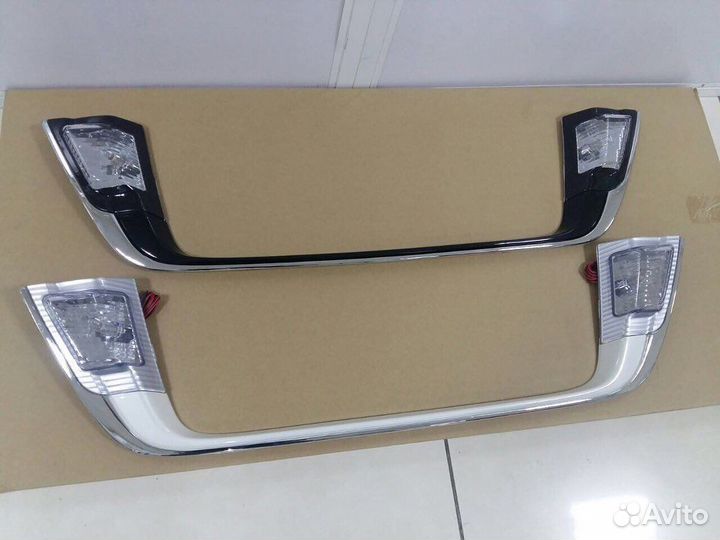 Land Cruiser 200 2016+ Накладка под номер M5NX3