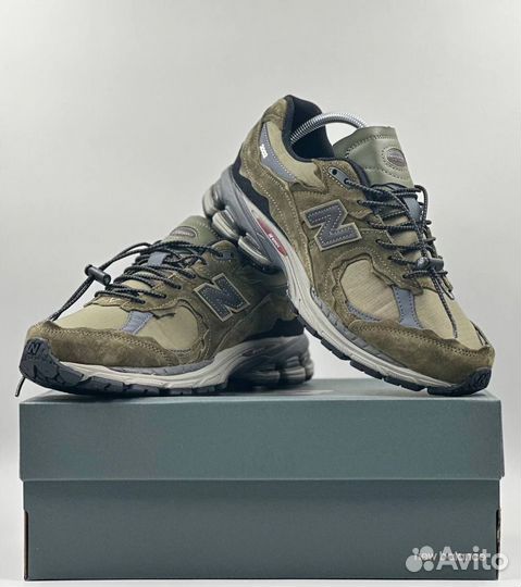 Kроссовки мужcкиe New Balance 2002R