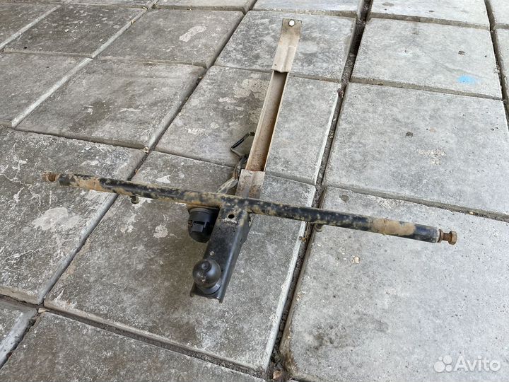 Фаркоп на ваз 2107