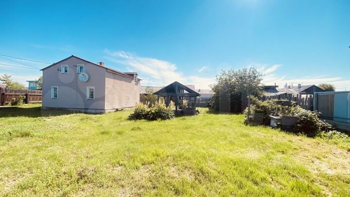 Дом 180 м² на участке 10 сот.